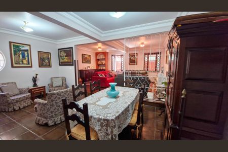 Casa à venda com 180m², 3 quartos e 1 vagaSala