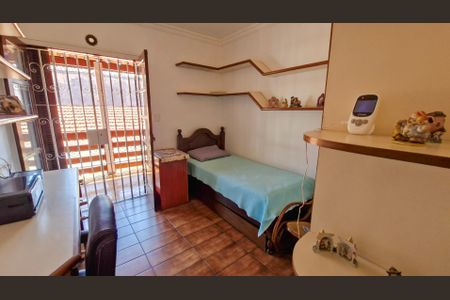 Casa à venda com 180m², 3 quartos e 1 vagaQuarto
