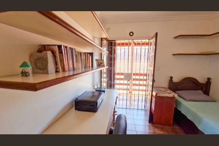 Casa à venda com 180m², 3 quartos e 1 vagaQuarto