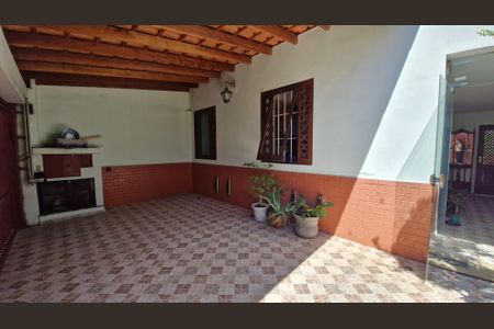 Casa à venda com 180m², 3 quartos e 1 vagaGaragem