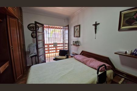 Casa à venda com 180m², 3 quartos e 1 vagaQuarto