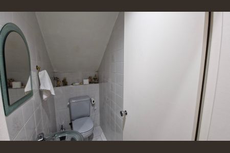 Casa à venda com 180m², 3 quartos e 1 vagaBanheiro