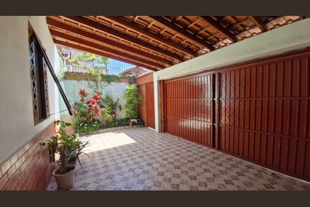 Casa à venda com 180m², 3 quartos e 1 vagaGaragem