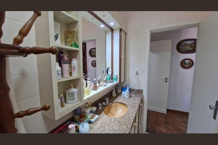 Casa à venda com 180m², 3 quartos e 1 vagaBanheiro
