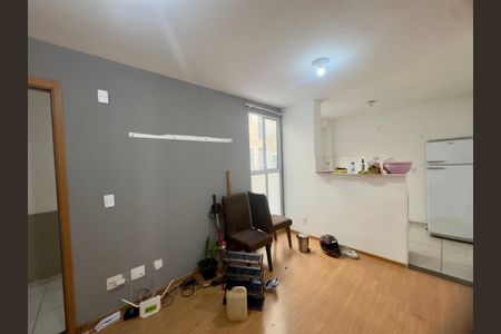 Sala de apartamento para alugar com 2 quartos, 47m² em Jardim Hanna, Guarulhos