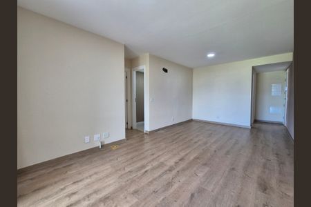 Sala  de apartamento para alugar com 3 quartos, 120m² em Barra da Tijuca, Rio de Janeiro