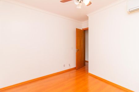 Apartamento à venda com 90m², 3 quartos e 1 vagaQuarto 2