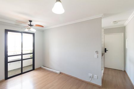 Sala de apartamento à venda com 2 quartos, 47m² em Km 18, Osasco