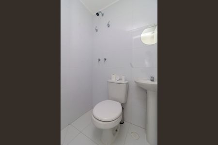 Apartamento para alugar com 196m², 3 quartos e 3 vagas Apartamento para alugar com 196m², 3 quartos e 3 vagasÁrea de Serviço - Banheiro