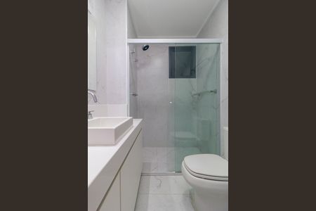 Apartamento para alugar com 196m², 3 quartos e 3 vagas Apartamento para alugar com 196m², 3 quartos e 3 vagasSuíte 1 - Banheiro