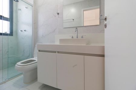 Apartamento para alugar com 196m², 3 quartos e 3 vagas Apartamento para alugar com 196m², 3 quartos e 3 vagasSuíte 2 - Banheiro
