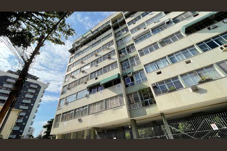 Apartamento à venda com 70m², 2 quartos e sem vaga Apartamento à venda com 70m², 2 quartos e sem vagaFachada
