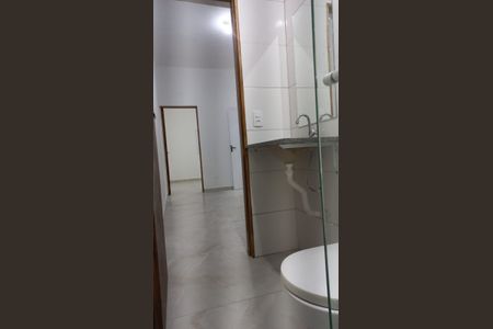 Banheiro de casa para alugar com 1 quarto, 50m² em Chácara do Solar II (Fazendinha), Santana de Parnaíba