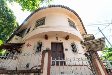 Apartamento para alugar com 96m², 2 quartos e sem vagaFachada