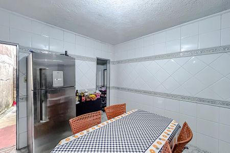 Casa à venda com 160m², 2 quartos e 2 vagasCozinha