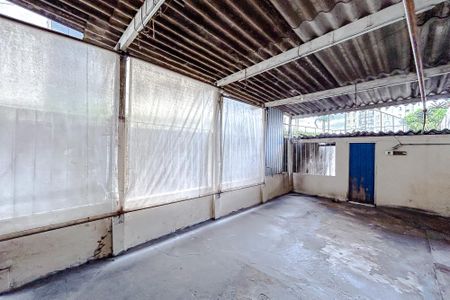 Casa à venda com 160m², 2 quartos e 2 vagasSalão