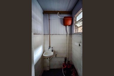 Casa à venda com 160m², 2 quartos e 2 vagasBanheiro - Salão