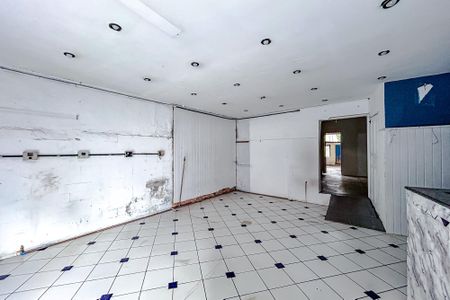 Casa à venda com 160m², 2 quartos e 2 vagasSalão