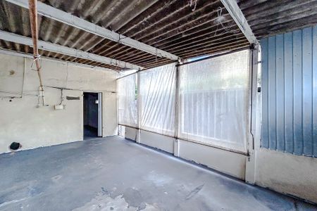 Casa à venda com 160m², 2 quartos e 2 vagasSalão