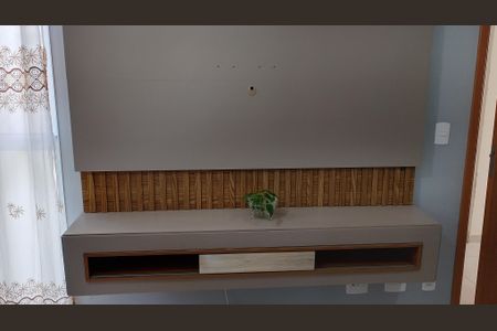 Sala de apartamento para alugar com 2 quartos, 44m² em Parque Santa Rosa, Suzano