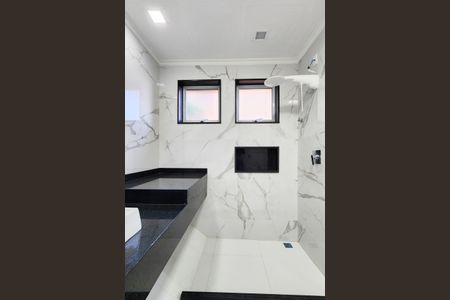 Casa à venda com 375m², 3 quartos e 3 vagasBanheiro da Suíte 3