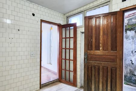 Casa à venda com 375m², 3 quartos e 3 vagasCozinha 