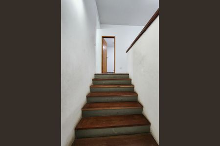 Casa à venda com 375m², 3 quartos e 3 vagasEscada 