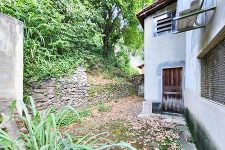 Casa à venda com 375m², 3 quartos e 3 vagasQuintal 