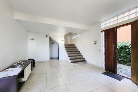 Casa à venda com 375m², 3 quartos e 3 vagasSala 