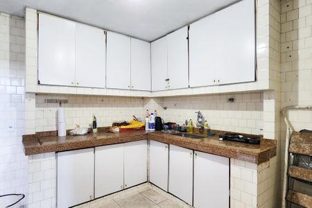 Casa à venda com 375m², 3 quartos e 3 vagasCozinha 
