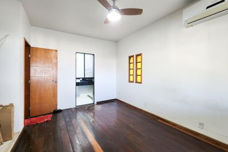 Casa à venda com 375m², 3 quartos e 3 vagasSuíte 3