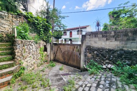 Casa à venda com 375m², 3 quartos e 3 vagasGaragem 