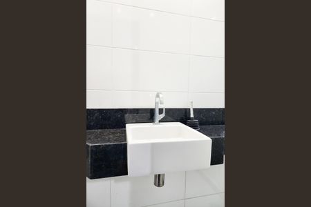 Casa à venda com 375m², 3 quartos e 3 vagasBanheiro da Suíte 1