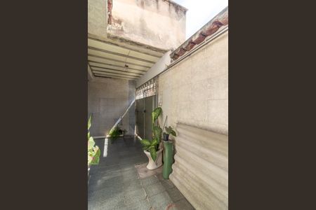 Casa para alugar com 144m², 2 quartos e 1 vaga Casa para alugar com 144m², 2 quartos e 1 vagaQuintal