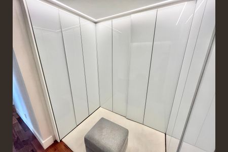 Apartamento para alugar com 320m², 3 quartos e 6 vagas Apartamento para alugar com 320m², 3 quartos e 6 vagasQuarto Suíte 3