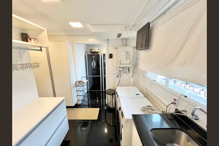 Apartamento para alugar com 320m², 3 quartos e 6 vagas Apartamento para alugar com 320m², 3 quartos e 6 vagasÁrea de Serviço