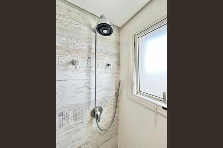 Apartamento para alugar com 320m², 3 quartos e 6 vagas Apartamento para alugar com 320m², 3 quartos e 6 vagasBanheiro da Suíte 1