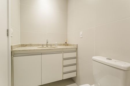 Apartamento à venda com 55m², 2 quartos e 1 vagaBanheiro Social