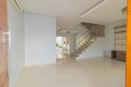 Sala de casa para alugar com 3 quartos, 224m² em Marechal Rondon, Canoas