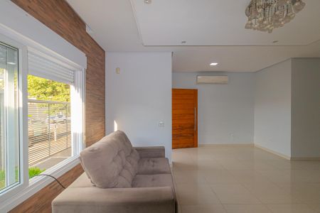 Casa para alugar com 224m², 3 quartos e 2 vagasSala