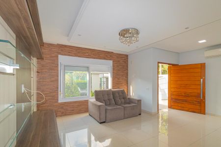 Casa para alugar com 224m², 3 quartos e 2 vagasSala