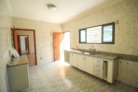 Casa para alugar com 300m², 4 quartos e 4 vagas
