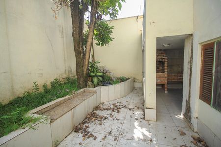 Casa para alugar com 300m², 4 quartos e 4 vagas
