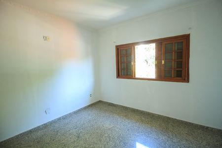 Casa para alugar com 300m², 4 quartos e 4 vagas