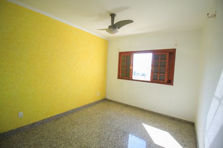Casa para alugar com 300m², 4 quartos e 4 vagas