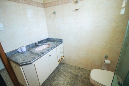 Casa para alugar com 300m², 4 quartos e 4 vagas