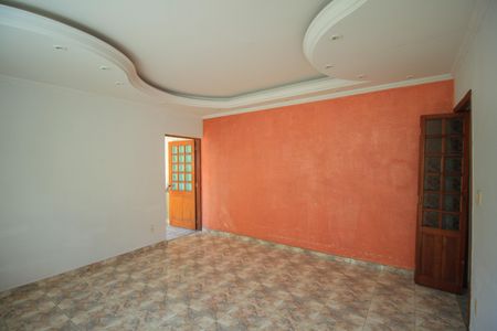 Casa para alugar com 300m², 4 quartos e 4 vagas