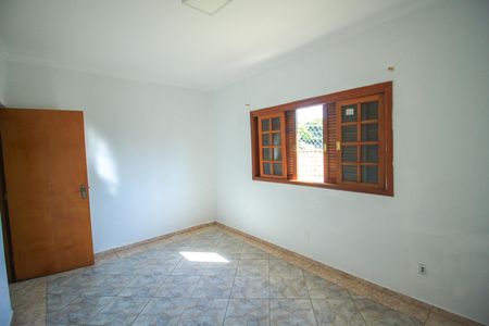 Casa para alugar com 300m², 4 quartos e 4 vagas
