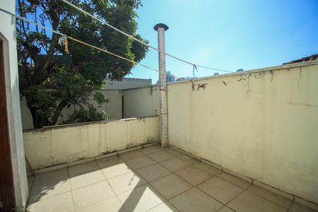 Casa para alugar com 300m², 4 quartos e 4 vagas