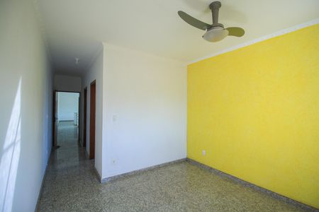 Casa para alugar com 300m², 4 quartos e 4 vagas